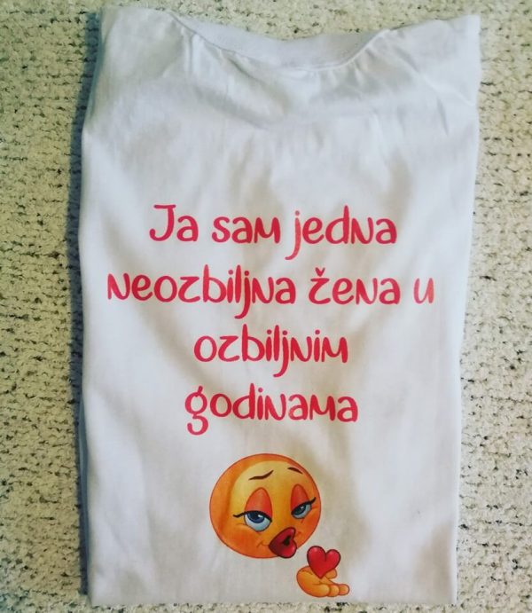 Ja sam jedna neozbiljna žena u ozbiljnim godinama